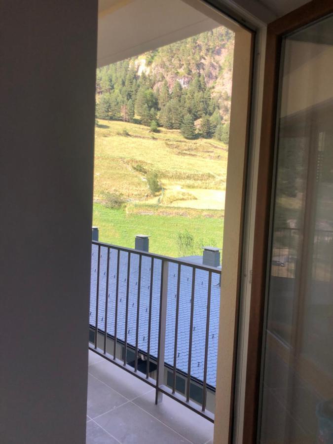 Ribasol Ski Park 5 Pers, Max 4 Adultos Mas Ninos Arinsal Exteriör bild